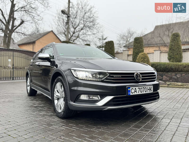 Универсал Volkswagen Passat Alltrack 2019 в Киеве