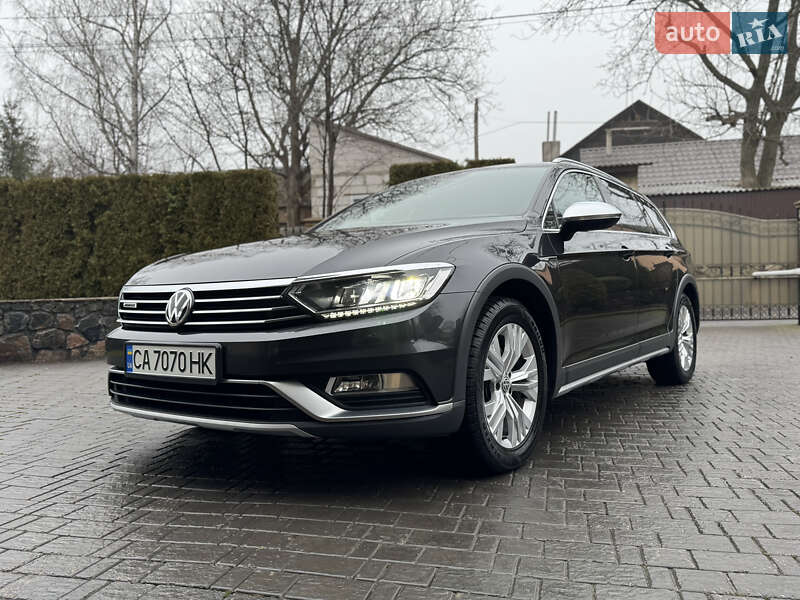 Универсал Volkswagen Passat Alltrack 2019 в Киеве
