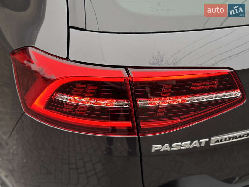 Универсал Volkswagen Passat Alltrack 2019 в Киеве