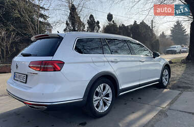 Универсал Volkswagen Passat Alltrack 2015 в Киеве