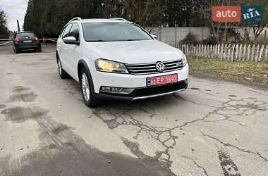 Універсал Volkswagen Passat Alltrack 2013 в Радивиліві