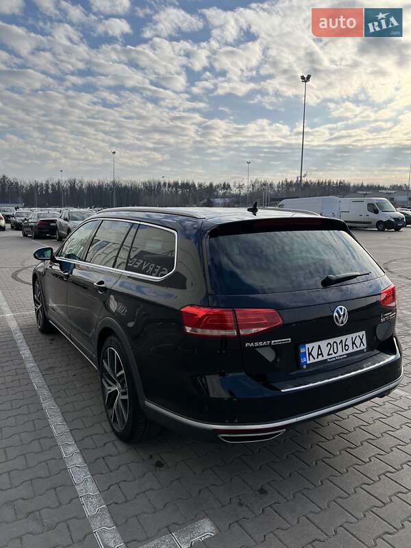 Універсал Volkswagen Passat Alltrack 2016 в Києві