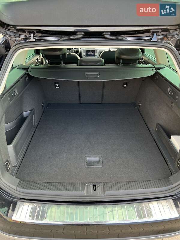 Універсал Volkswagen Passat Alltrack 2016 в Києві