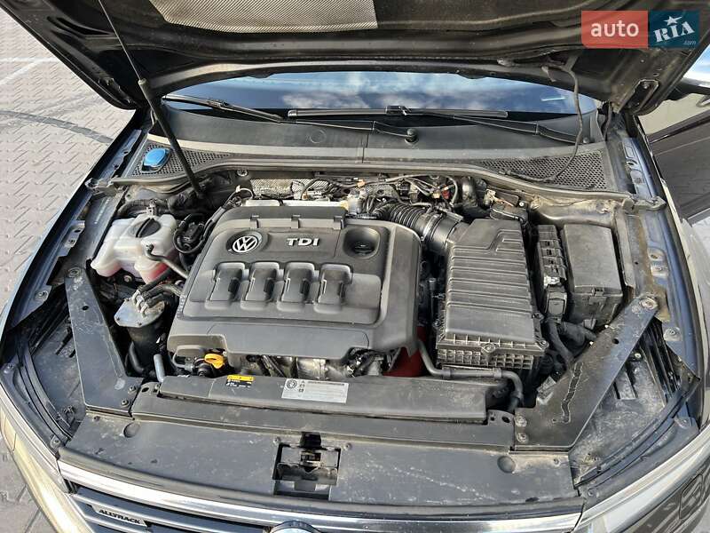 Універсал Volkswagen Passat Alltrack 2016 в Києві