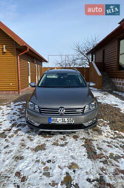 Универсал Volkswagen Passat Alltrack 2012 в Луцке