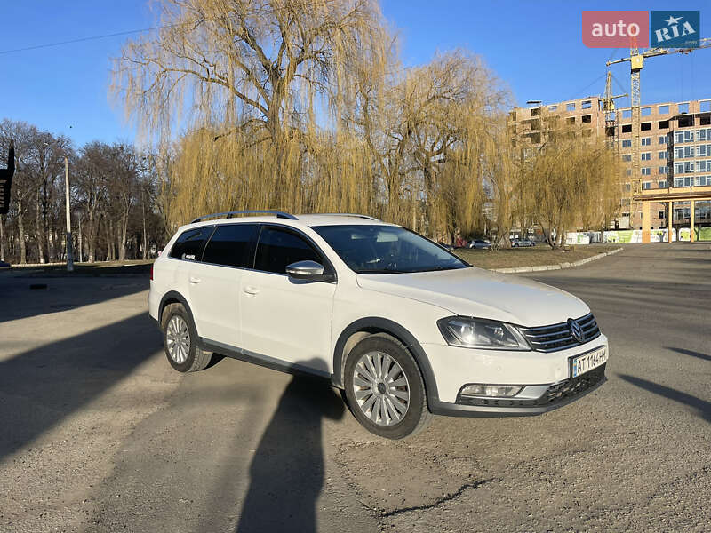 Універсал Volkswagen Passat Alltrack 2013 в Івано-Франківську