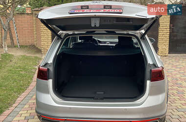 Универсал Volkswagen Passat Alltrack 2020 в 