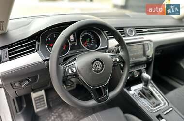 Универсал Volkswagen Passat Alltrack 2015 в 