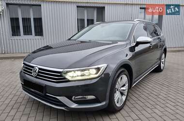 Универсал Volkswagen Passat Alltrack 2018 в 