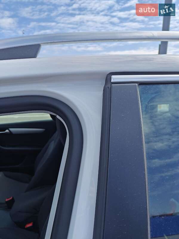 Универсал Volkswagen Passat Alltrack 2013 в Киеве