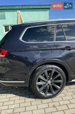 Универсал Volkswagen Passat Alltrack 2016 в 
