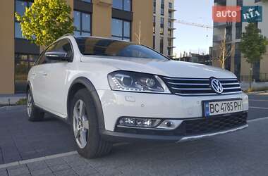 Універсал Volkswagen Passat Alltrack 2014 в Пустомитах