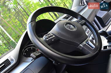 Універсал Volkswagen Passat Alltrack 2014 в 