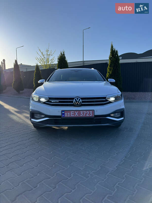 Универсал Volkswagen Passat Alltrack 2021 в Тернополе