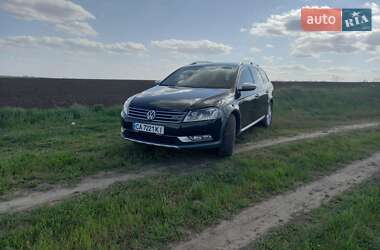 Універсал Volkswagen Passat Alltrack 2012 в 