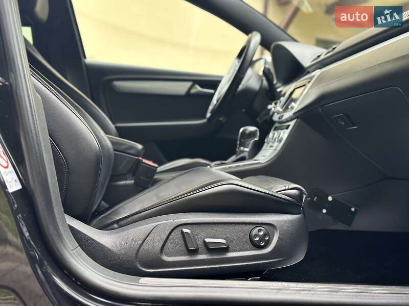 Універсал Volkswagen Passat Alltrack 2013 в Дрогобичі
