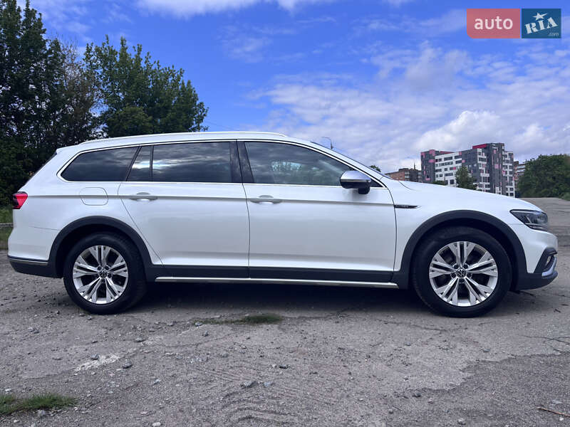 Универсал Volkswagen Passat Alltrack 2021 в Виннице