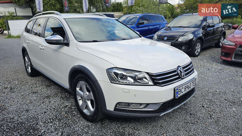 Універсал Volkswagen Passat Alltrack 2012 в 
