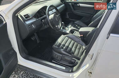 Універсал Volkswagen Passat Alltrack 2012 в 