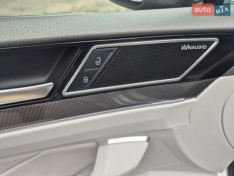 Универсал Volkswagen Passat Alltrack 2019 в Нововолынске