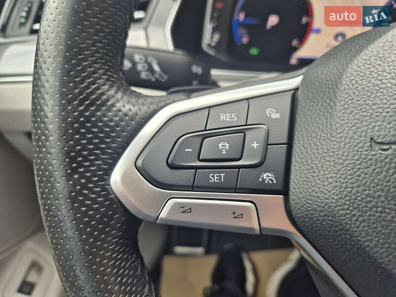 Универсал Volkswagen Passat Alltrack 2019 в Нововолынске