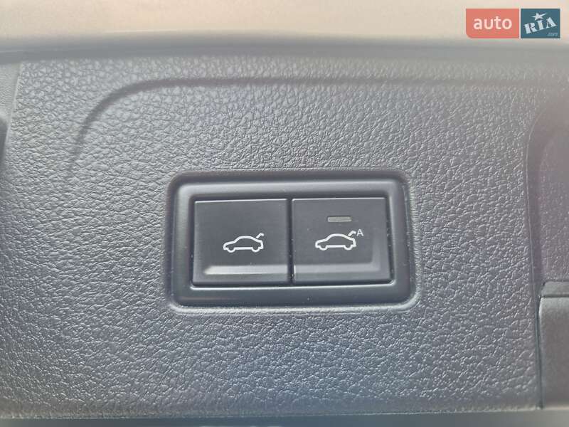 Универсал Volkswagen Passat Alltrack 2019 в Нововолынске