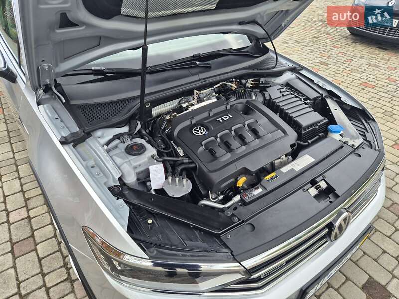 Универсал Volkswagen Passat Alltrack 2019 в Нововолынске