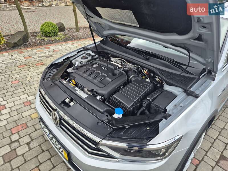 Универсал Volkswagen Passat Alltrack 2019 в Нововолынске