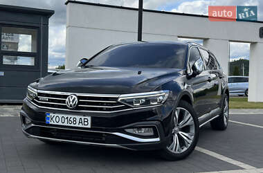 Універсал Volkswagen Passat Alltrack 2019 в 