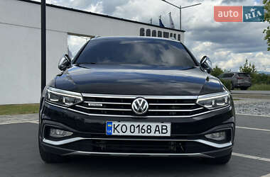 Універсал Volkswagen Passat Alltrack 2019 в 