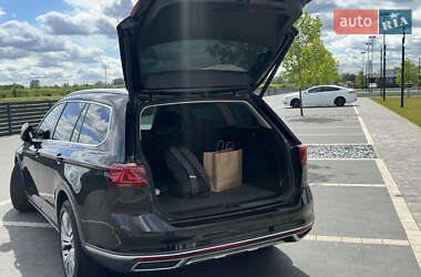 Універсал Volkswagen Passat Alltrack 2019 в 
