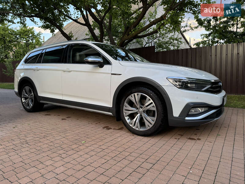 Универсал Volkswagen Passat Alltrack 2020 в Киеве фото 18 Универсал Volkswagen Passat Alltrack 2020 в Киеве