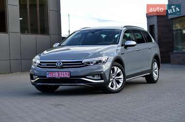 Универсал Volkswagen Passat Alltrack 2021 в Ровно
