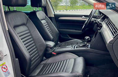 Универсал Volkswagen Passat Alltrack 2017 в 