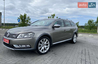 Універсал Volkswagen Passat Alltrack 2012 в 