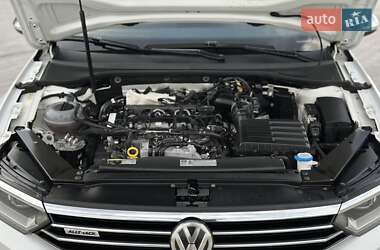 Універсал Volkswagen Passat Alltrack 2015 в 