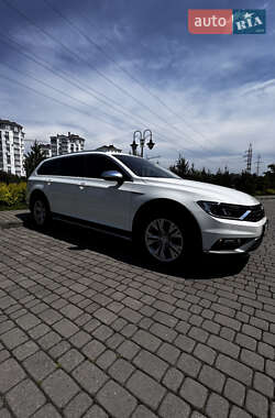 Универсал Volkswagen Passat Alltrack 2017 в 