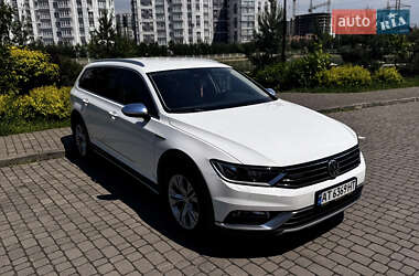 Универсал Volkswagen Passat Alltrack 2017 в 