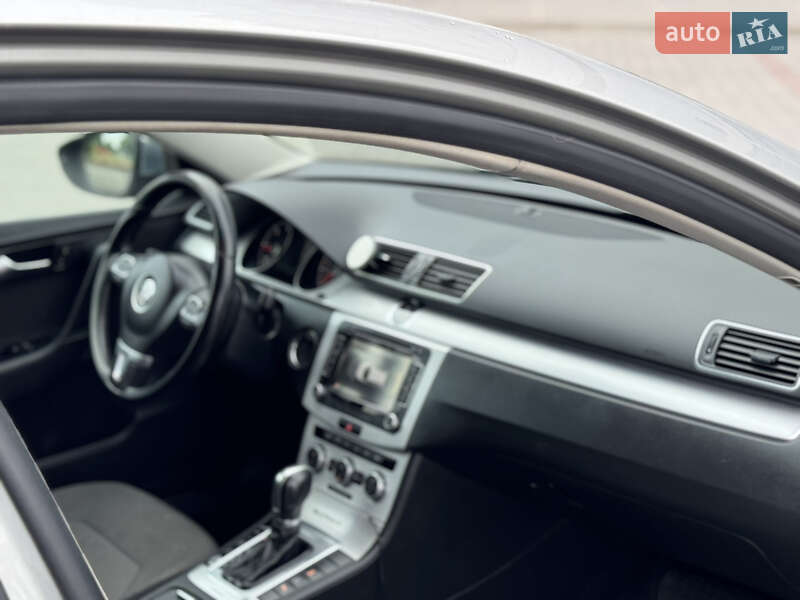 Універсал Volkswagen Passat Alltrack 2013 в Хмельницькому