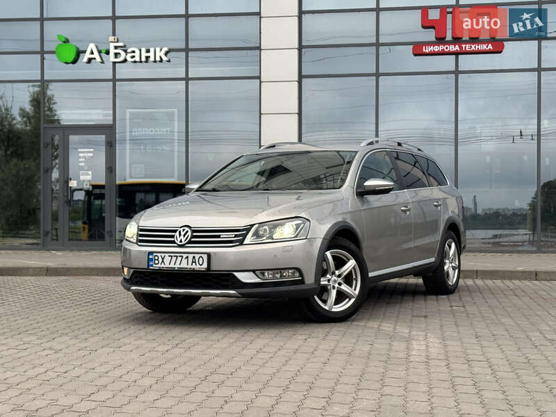 Універсал Volkswagen Passat Alltrack 2013 в Хмельницькому