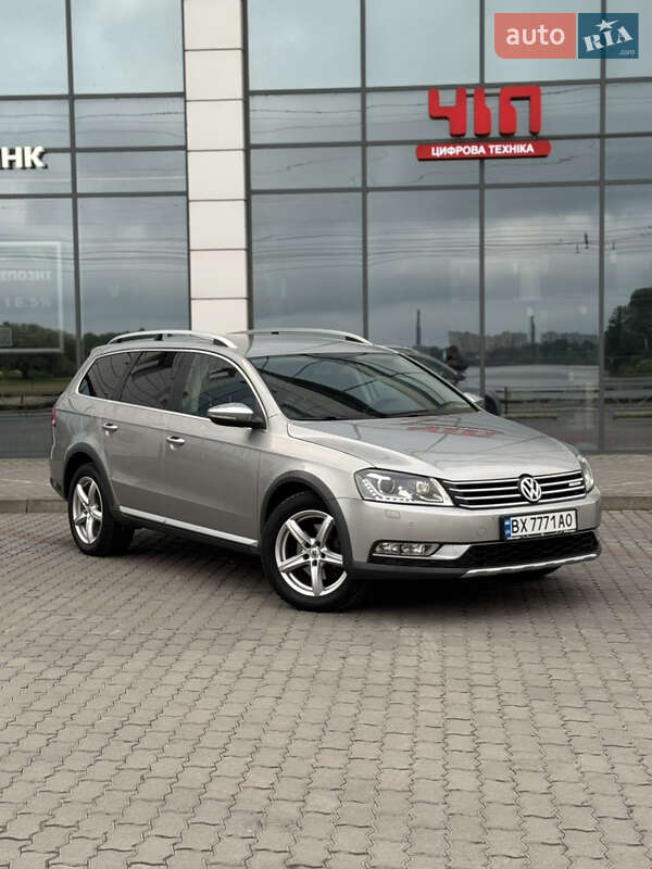 Універсал Volkswagen Passat Alltrack 2013 в Хмельницькому