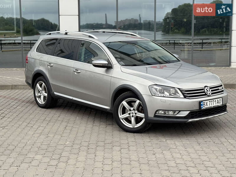 Універсал Volkswagen Passat Alltrack 2013 в Хмельницькому
