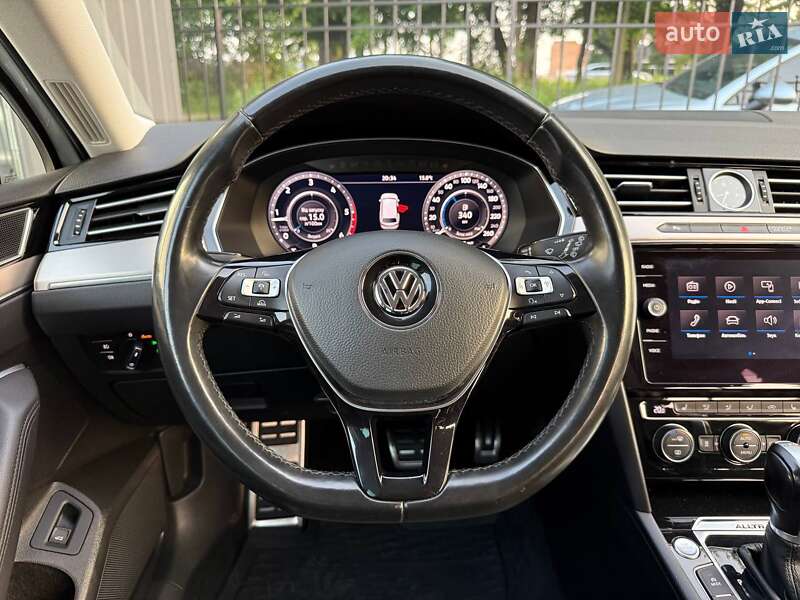 Универсал Volkswagen Passat Alltrack 2017 в Хмельницком