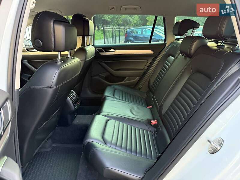 Универсал Volkswagen Passat Alltrack 2017 в Хмельницком