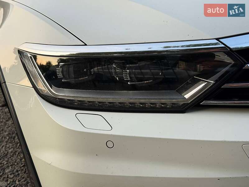 Универсал Volkswagen Passat Alltrack 2017 в Хмельницком