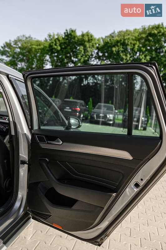 Универсал Volkswagen Passat Alltrack 2020 в Львове