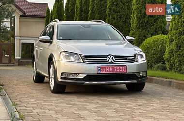 Универсал Volkswagen Passat Alltrack 2013 в 