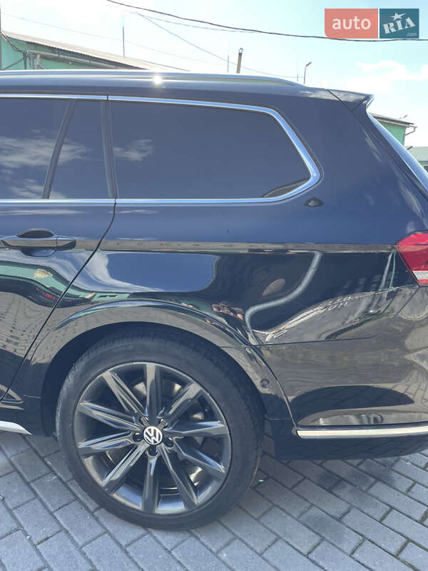Универсал Volkswagen Passat Alltrack 2016 в Хусте