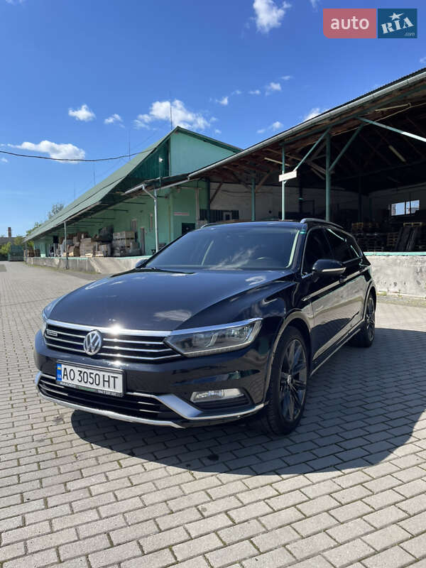 Универсал Volkswagen Passat Alltrack 2016 в Хусте