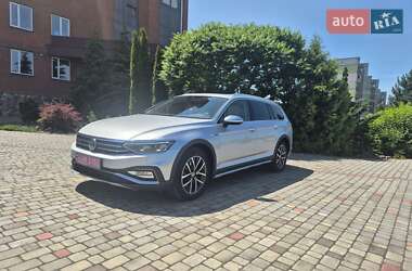Универсал Volkswagen Passat Alltrack 2019 в Нововолынске